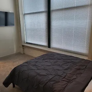 Prime Location Alert!! Apartment